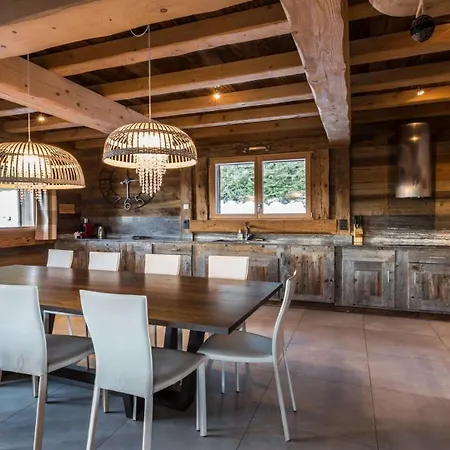 Vacanze A - Ski Chalet *
